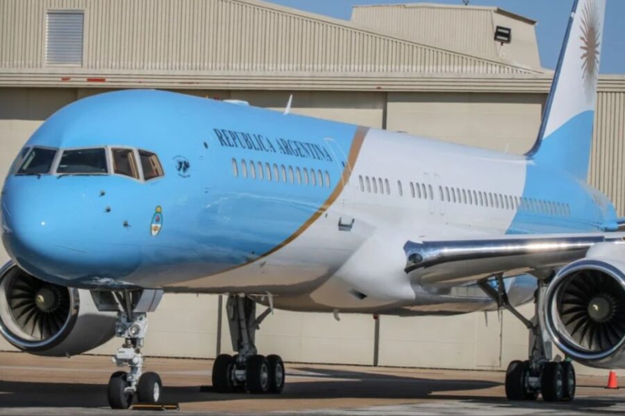 Milei sorprende con una inesperada escala en Lima en su viaje a Estados Unidos