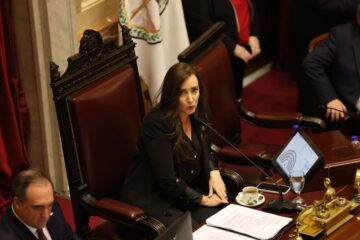 El despacho de Kueider. Quejas de un pastor evangélico por “un oratorio que discrimina” en el Senado