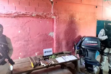 Tres detenidos y seis identificados en Villa Constitución tras allanamientos por ataque a balazos a policías en el Delta