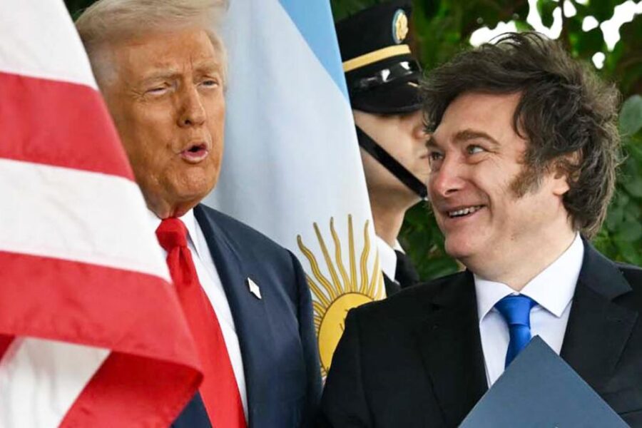 La bananización del Mal: cómo el deterioro institucional pone en jaque a la política argentina