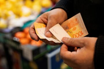 reducción fiscal 2025 alivió más que la quita del impuesto PAIS y del solidario de Alberto Fernández, según informe