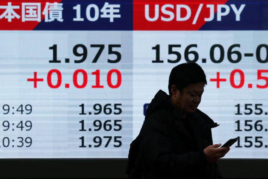 El yen se desploma tras el alza del Banco de Japón: tensión en mercados y riesgos para economías emergentes