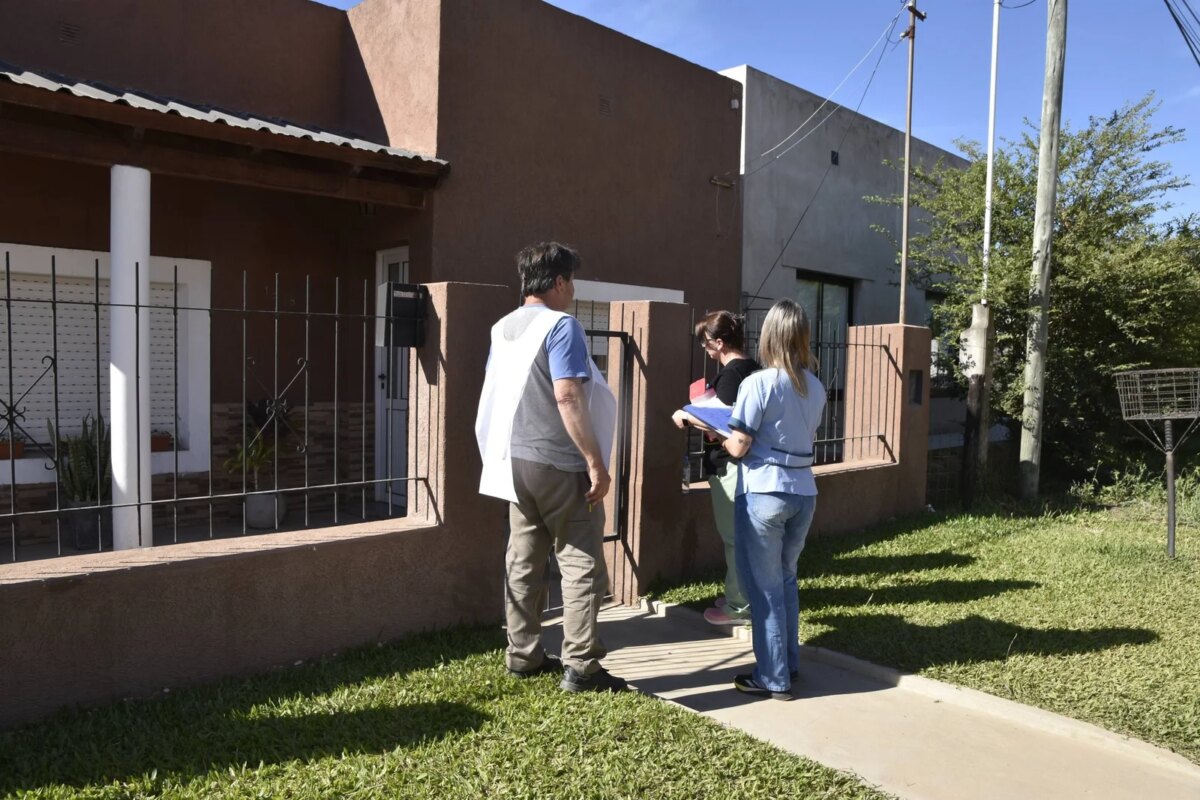 Campaña de vacunación casa por casa