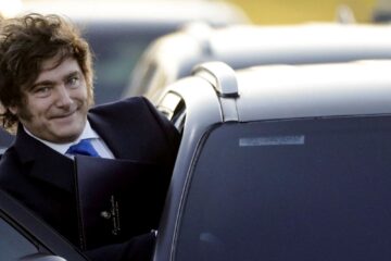 Llamados a los gritos, festejos y una madrugada que terminó con una lección para Javier Milei