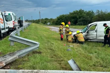 Vuelco en la ruta 168 entre Paraná y Santa Fe: lluvia y viento reabren debate por seguridad vial