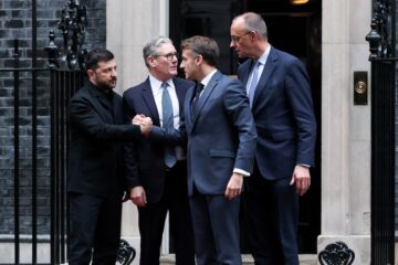 Aliados europeos respaldan a Zelensky en Londres y endurecen la negociación del plan de paz con Rusia