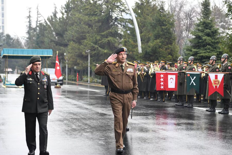 Fallece en Turquía el jefe del Estado Mayor de Libia tras un accidente aéreo