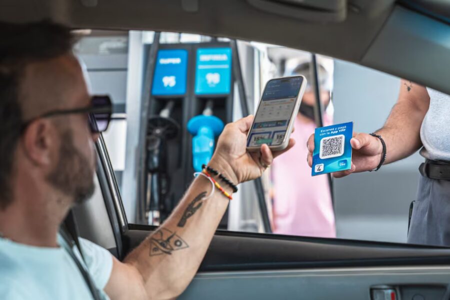 YPF suma cuenta remunerada en su app y estudia convertir YPF Digital en banco digital con sus 3 millones de usuarios