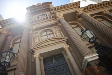 Reservas del BCRA superan USD 43.000 M por suba del oro; dólar $1.475 en Banco Nación, Merval -0,7% y bonos -0,1%