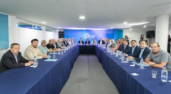 En una cena reservada, intendentes de todo el país acordaron trabajar para el armado de Kicillof en 2027