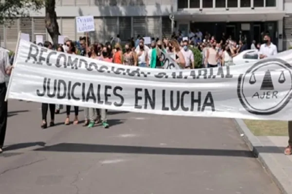 Empleados judiciales: según AJER, en 2024 el 78% reportó síntomas por condiciones de trabajo