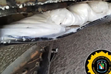 Oficial de la Policía Federal detenida con 14 kilos de cocaína en Paso Cerrito; allanamientos en Misiones y Buenos Aires