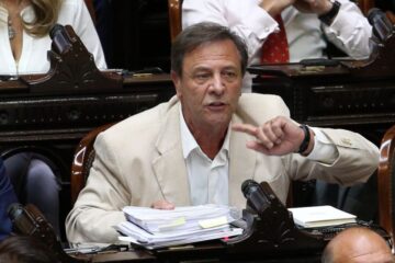 Zago: “No vamos a ser ni obsecuentes ni tirapiedras”, pide diálogo y equilibrio político