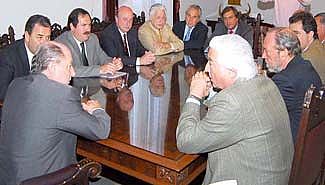 Busti se reunió con dirigentes de la Sociedad Rural Argentina