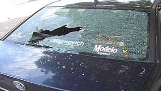 Atentaron contra el auto de un candidato a concejal de Rogel