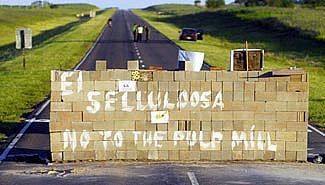 Convocarán a vecinos uruguayos para desarmar el muro simbólico