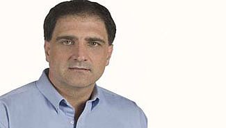 Candidato a intendente no se cuelga del saco de Busti ni de Kirchner