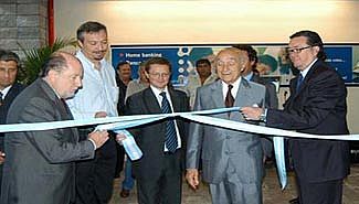 Inauguraron un nuevo centro de servicios del Bersa