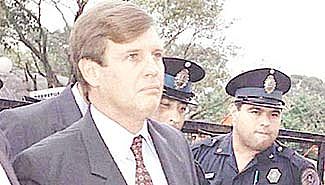 Astiz acusó a espías franceses por la desaparición de las monjas