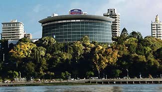 Supermodelos desfilarán a beneficio del San Roque