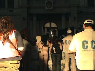 Autoconvocados del hospital San Martín reclamaron aumento salarial