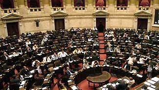 Buscan resarcir a las víctimas de la represión de 2001