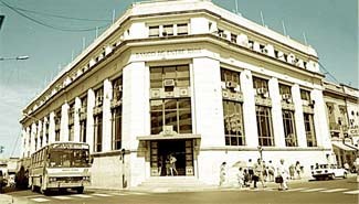 El viernes no habrá bancos