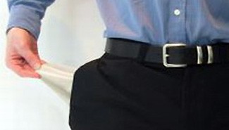 Una familia argentina vive de la caridad en un aeropuerto brasilero