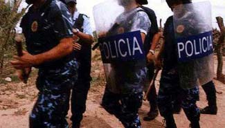 Docentes de la escuela de policía no cobran desde 2008