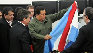 El gobernador hizo un balance de la gira comercial