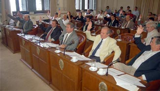 El Senado pide al Ejecutivo medidas para frenar terraplenes