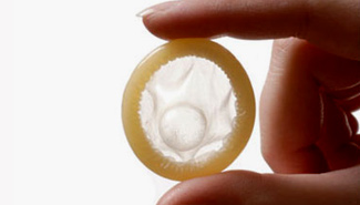 Crean condones pequeños para chicos de 12 años