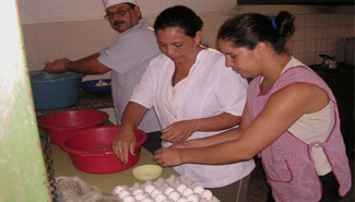 El pago a cocineras suplentes comenzará este martes