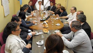 Trabajadores del frigorífico Alberdi reclamaron frente a Casa de Gobierno