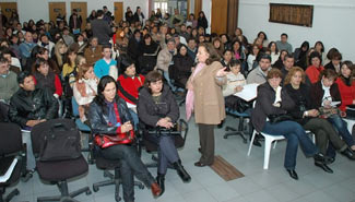 Capacitan a empleados públicos en Buenos Aires