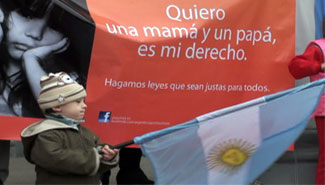 "Nacimos en Argentina, no queremos morir en Sodoma"