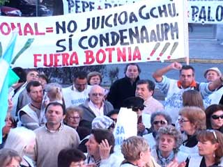 El corte sigue y piden que Urribarri lo financie