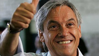 Piñera firmó en el libro de oro de visitas con una cita nazi