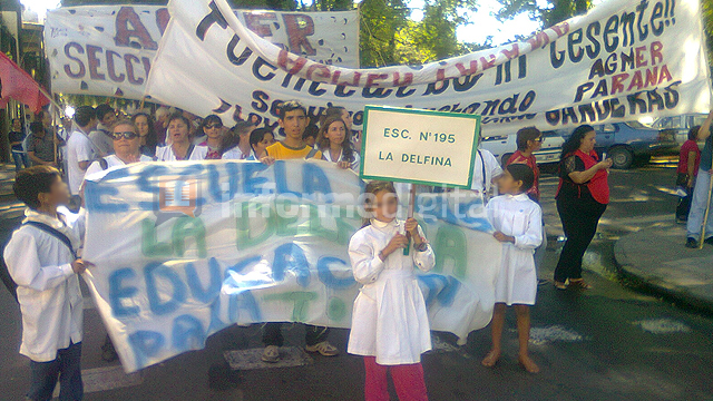 Siguen pidiendo soluciones para volver a clases en la escuela incendiada