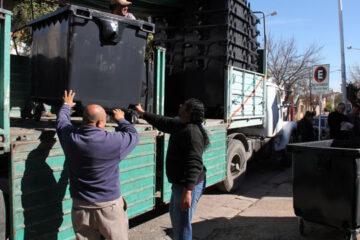 Paraná: el municipio recibió 30 contendedores