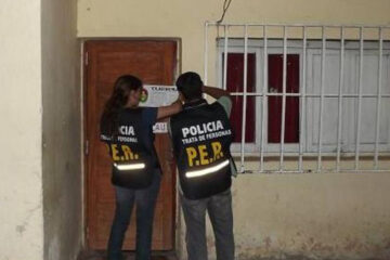 Cerraron dos prostíbulos en Federal