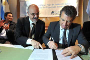 Firman convenio para que jóvenes profesionales vuelvan a Entre Ríos