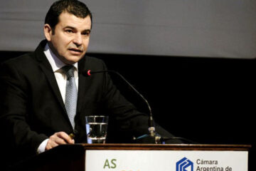 Galuccio pidió "muchos chevrones en la Argentina"