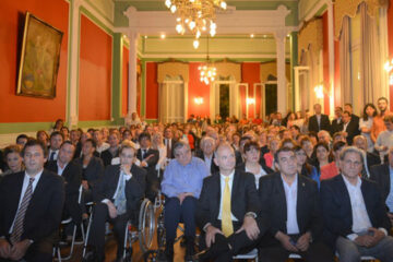 Homenajearon a los concejales paranaenses del período democrático