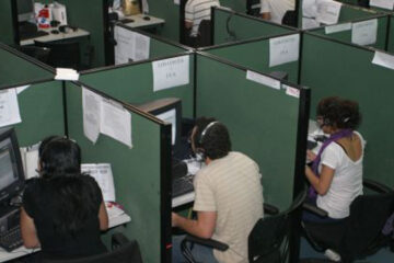 Precarización laboral en un call center de Paraná