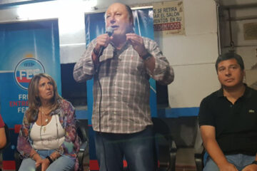 Busti calificó de inepto al Gobierno de Macri