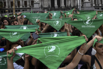 Sólo un entrerriano firmó el proyecto de despenalización del aborto