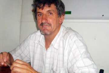 Justifica que le bajen la competencia