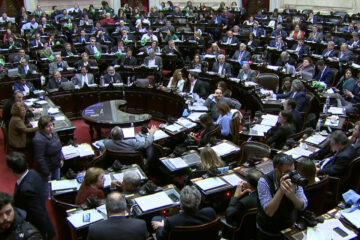 Diputados aprobó la Ley Micaela: capacitación obligatoria sobre la violencia de género para quienes integran los poderes del Estado (