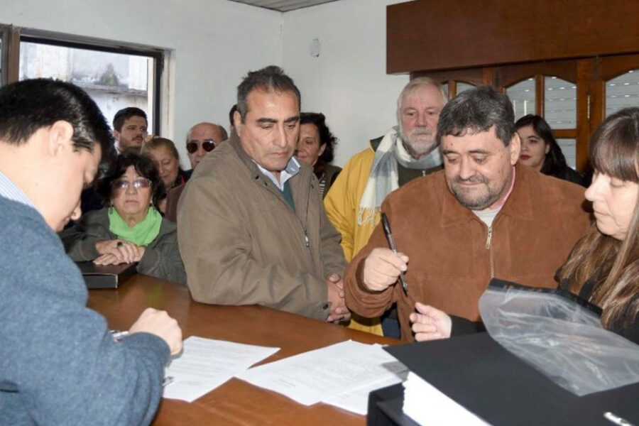 ATE dice que debió ser echado el director de UPCN